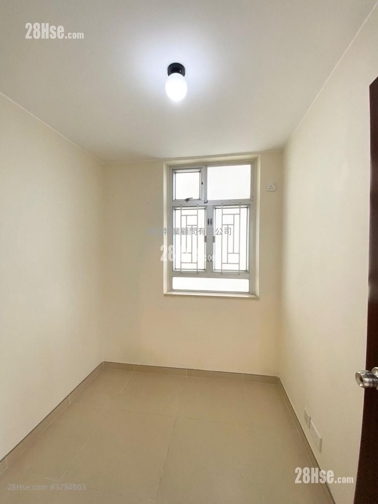 康华苑 租盘 2 房 , 1 浴室 380 平方尺