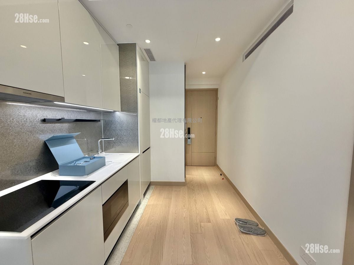 Seasons Place Rental 1 Bedroom , 1 Bathroom 338 ft²