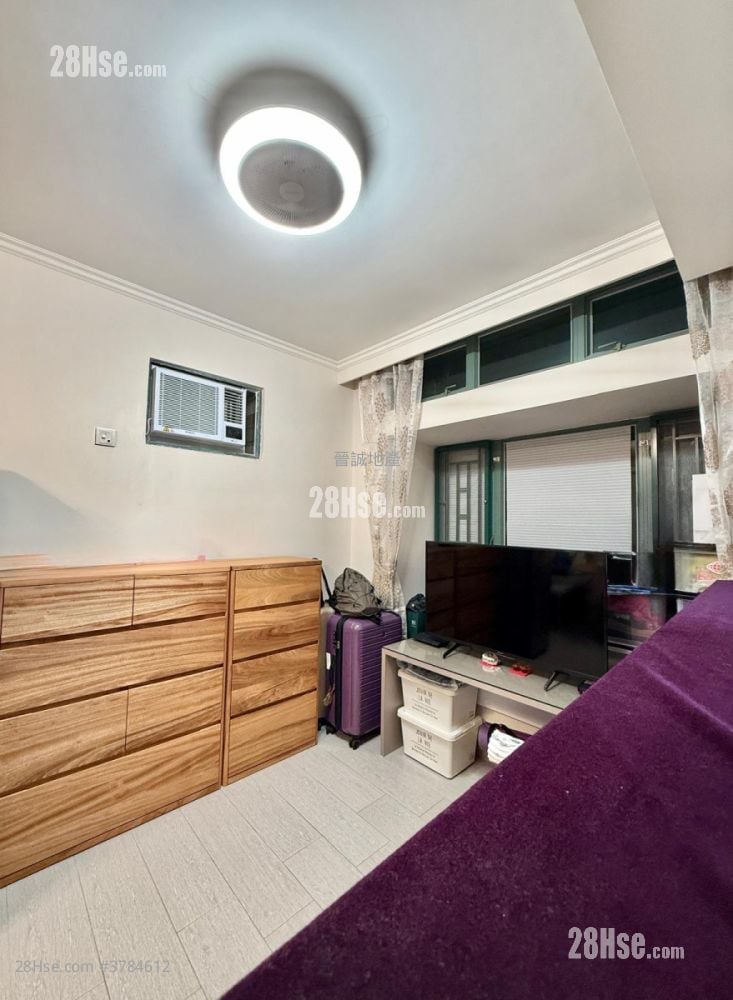 Sea Crest Villa Sell 2 Bedrooms , 1 Bathroom 435 ft²