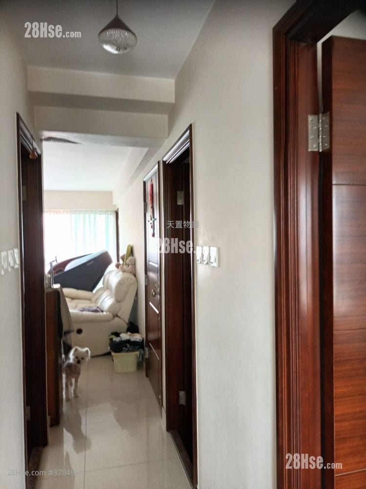 村屋 售盘 3 房 , 1 浴室 700 平方尺