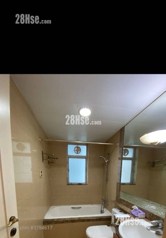 Sky Tower Sell 2 Bedrooms , 1 Bathroom 482 ft²