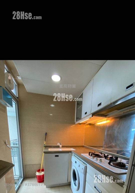 Sky Tower Sell 2 Bedrooms , 1 Bathroom 482 ft²