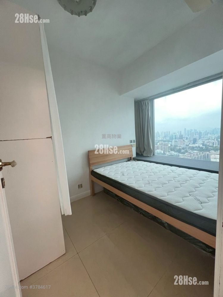 Sky Tower Sell 2 Bedrooms , 1 Bathroom 482 ft²