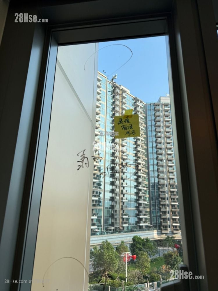 Sky Tower Sell 2 Bedrooms , 1 Bathroom 482 ft²