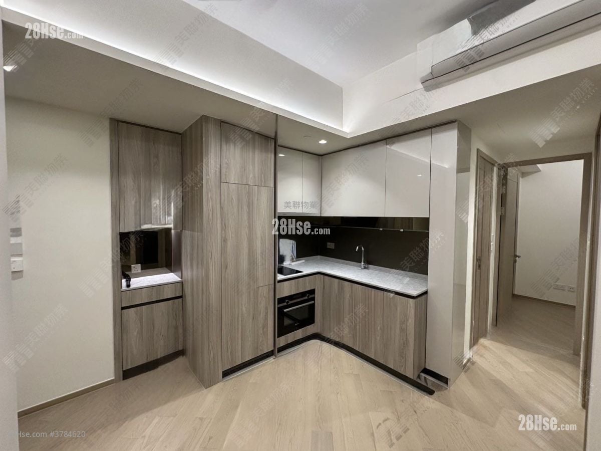 Villa Garda Ii Sell 2 Bedrooms 463 ft²