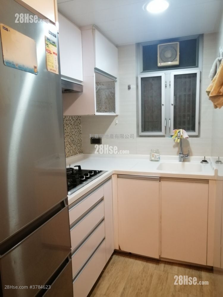 The Pacifica Sell 2 Bedrooms , 1 Bathroom 447 ft²