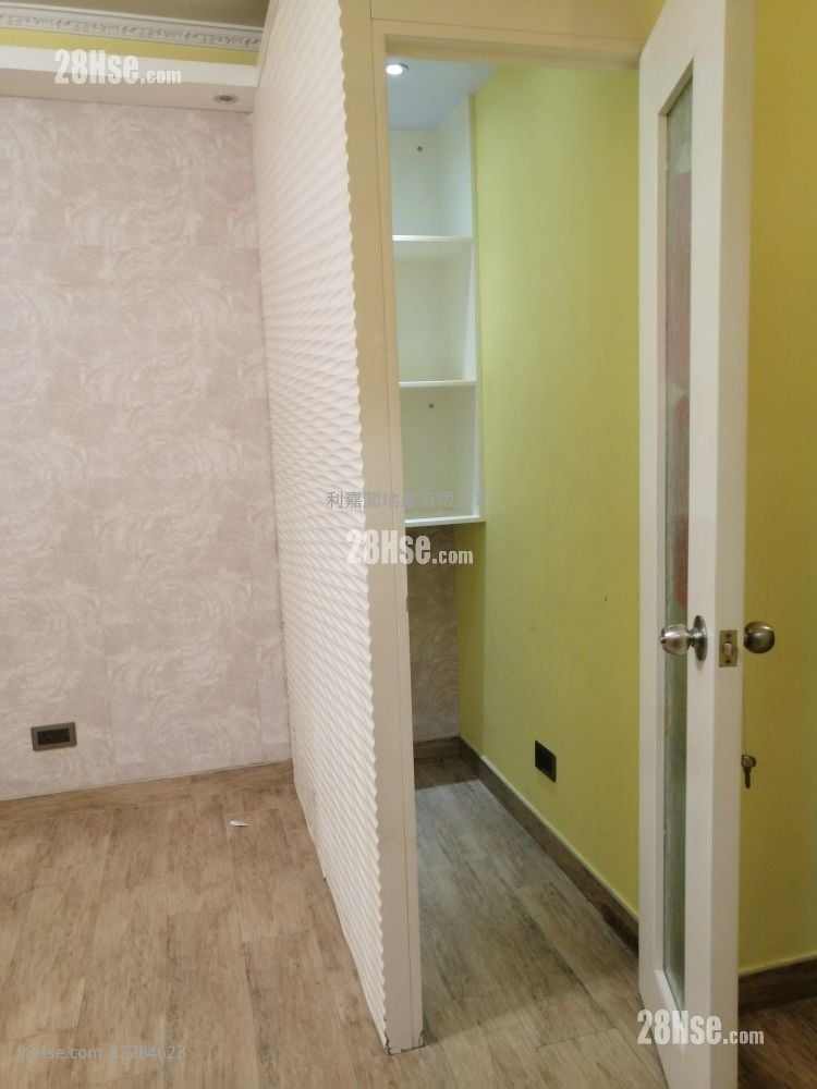 The Pacifica Sell 2 Bedrooms , 1 Bathroom 447 ft²