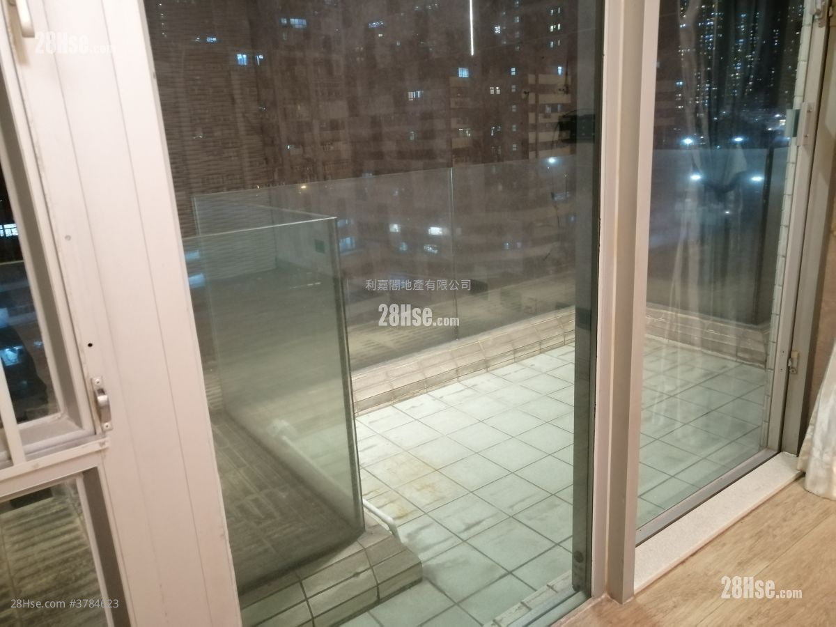 The Pacifica Sell 2 Bedrooms , 1 Bathroom 447 ft²