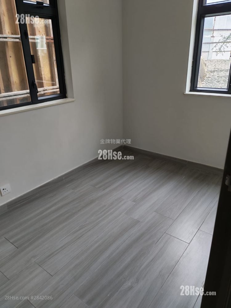 Village Rental 3 Bedrooms , 1 Bathroom 650 ft²