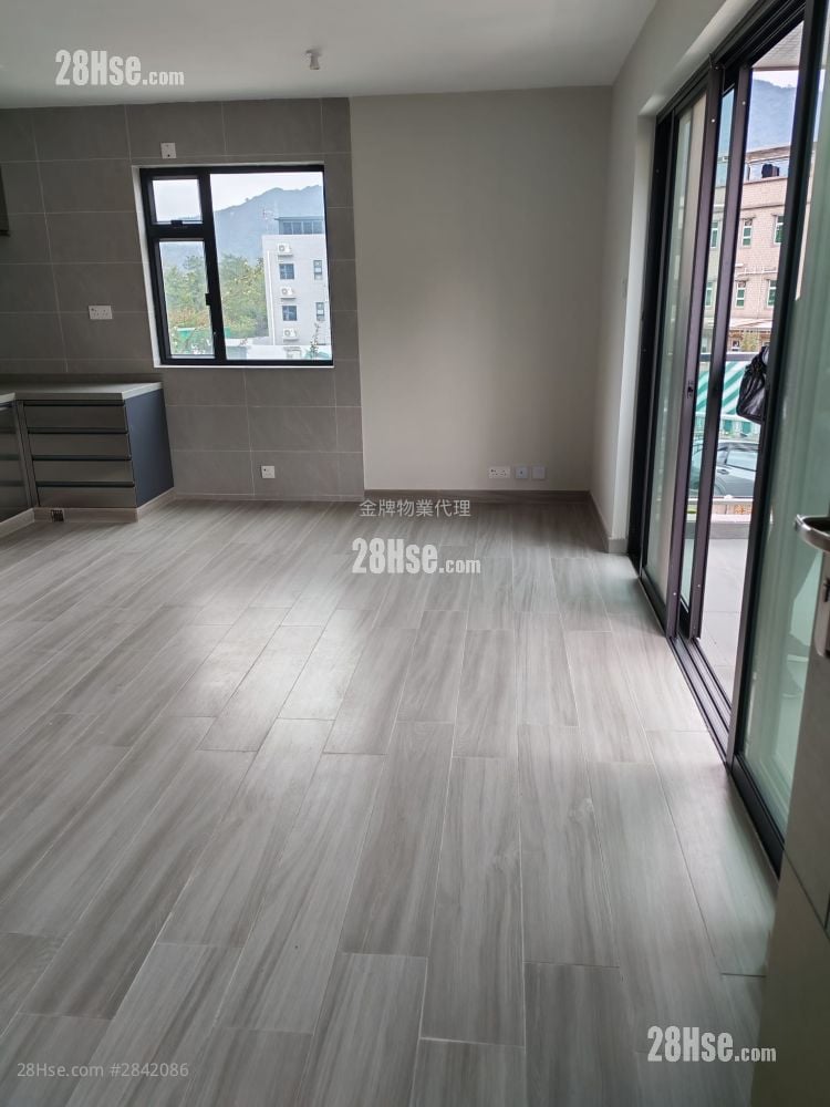 Village Rental 3 Bedrooms , 1 Bathroom 650 ft²