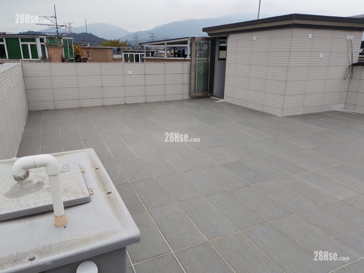 Village Rental 3 Bedrooms , 1 Bathroom 650 ft²