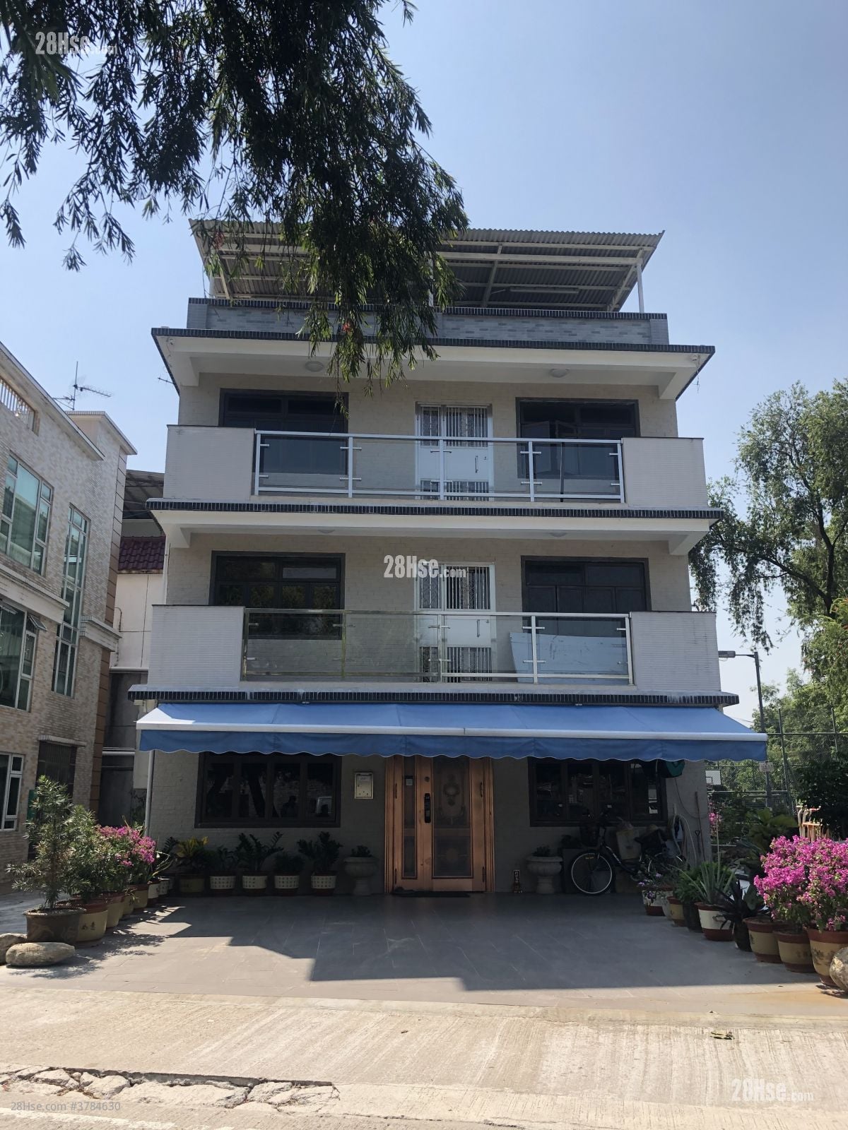 building outlook: No. 1 Kan Lung Tsuen, Lung Yeuk Tau, Fanling, N.t. Rental 2 Bedrooms , 2 Bathrooms 700 ft²