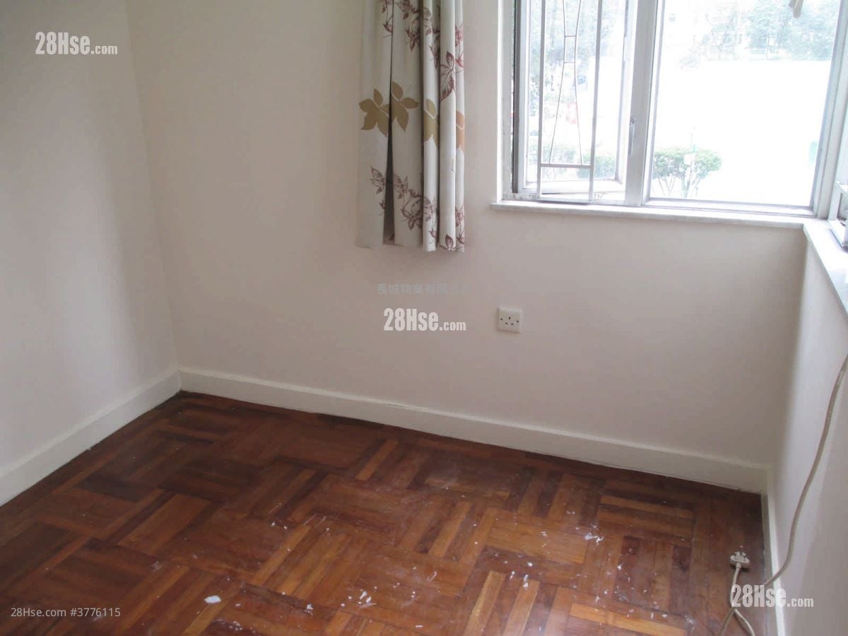 Nan Fung Sun Chuen Sell 2 Bedrooms , 1 Bathroom 391 ft²