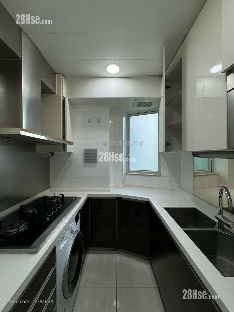 Hemera Sell 4 Bedrooms 943 ft²