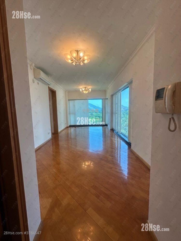 豪峰岭 售盘 4 房 , 3 浴室 944 平方尺