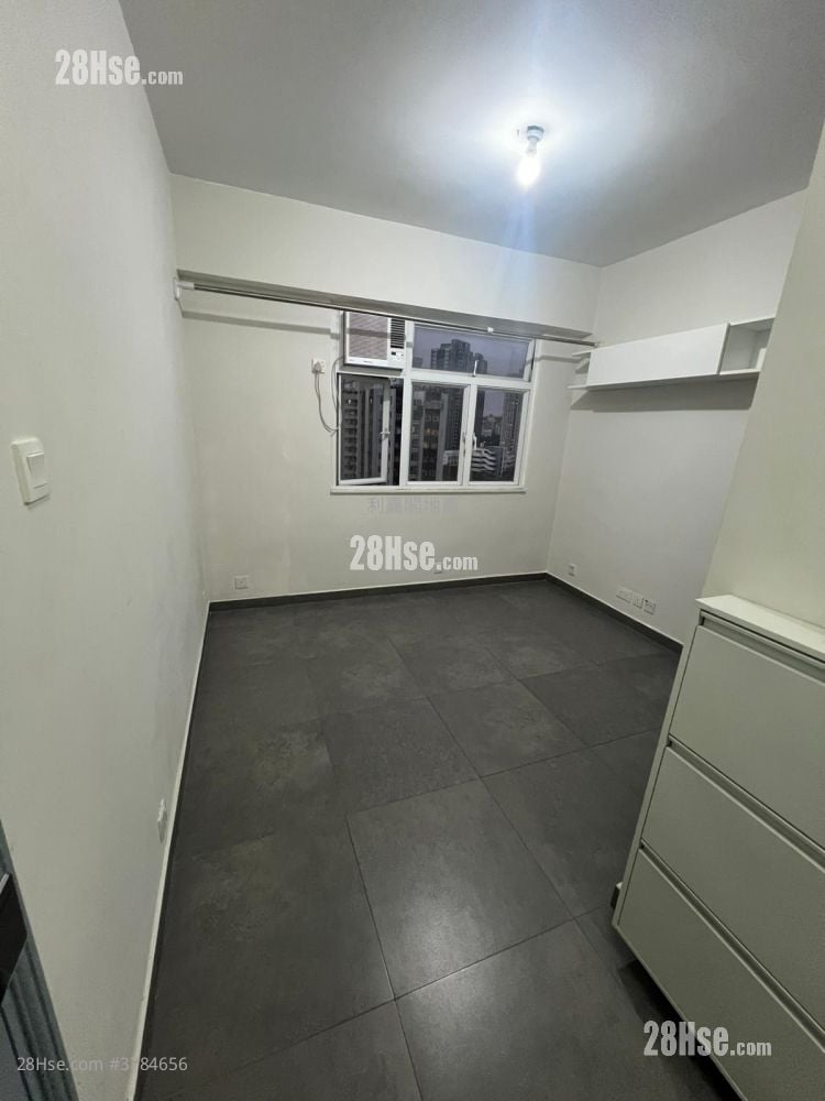 东威阁 租盘 1 浴室 285 平方尺