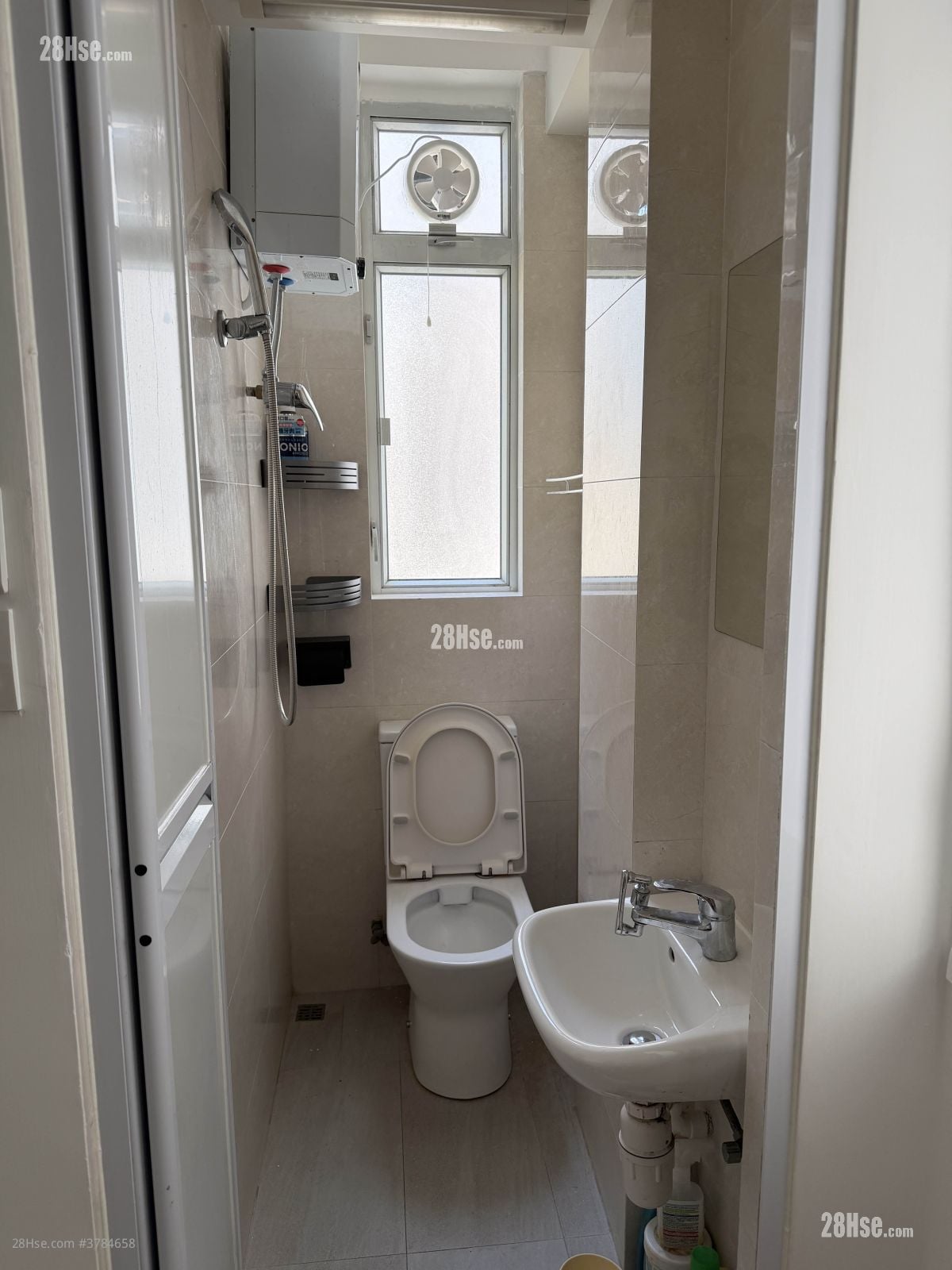 Kwai Dao Building Rental 1 Bedroom , 1 Bathroom 283 ft²