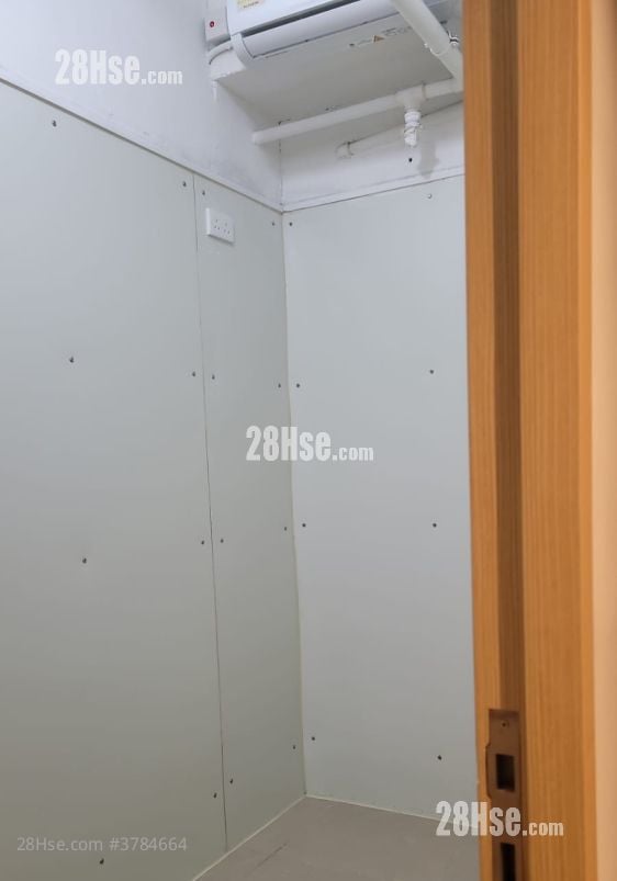 Grandtech Centre Rental 56 ft²