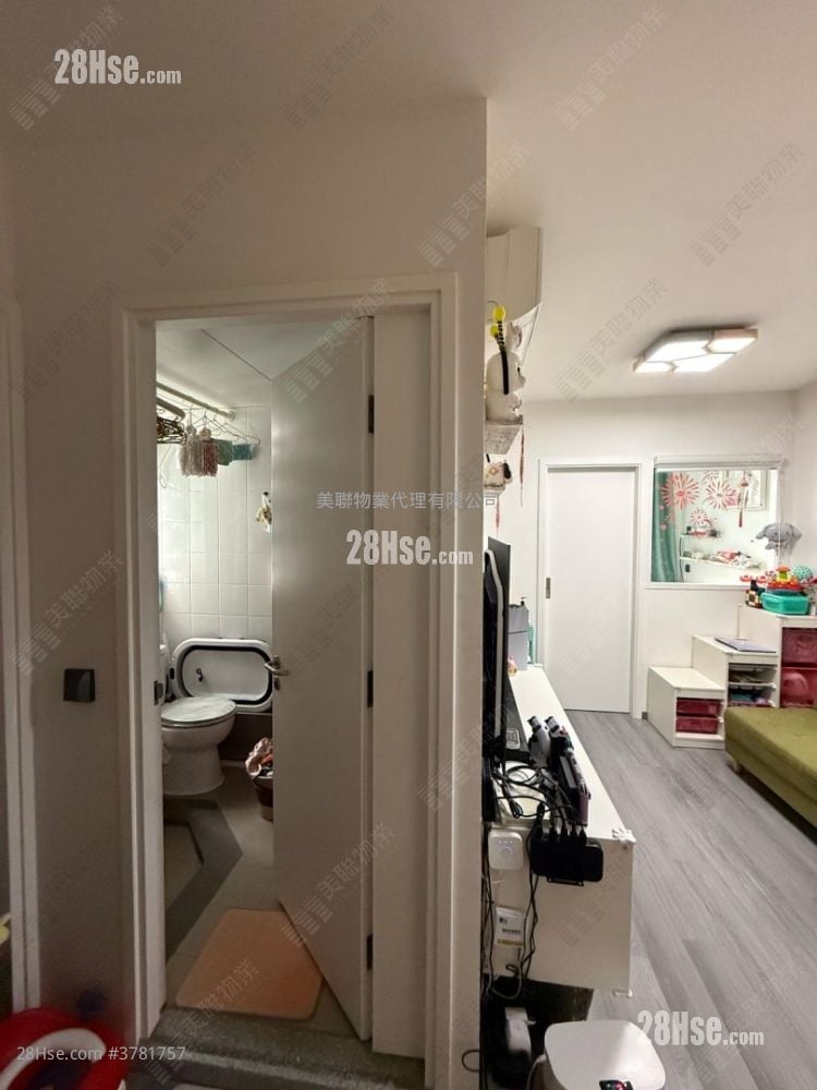 Shan Lai Court Sell 376 ft²