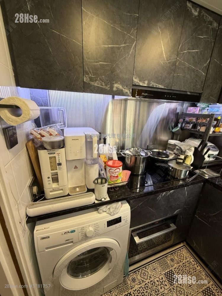 Shan Lai Court Sell 376 ft²