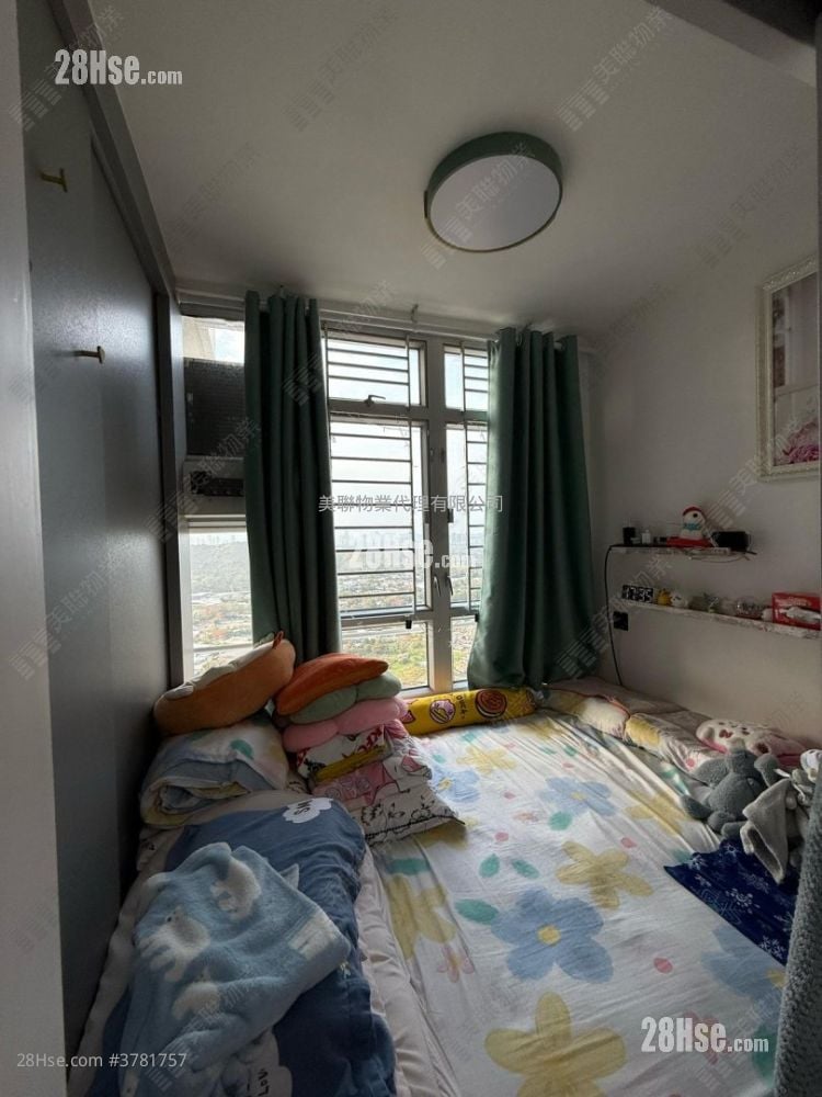 Shan Lai Court Sell 376 ft²