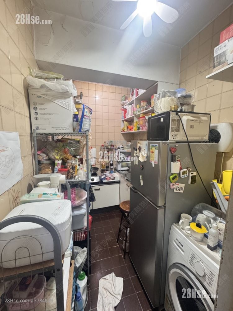 Po Sing Centre Sell 2 Bedrooms , 1 Bathroom 362 ft²