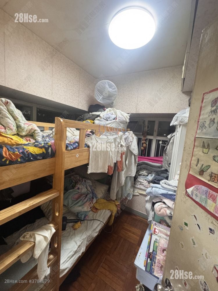 Po Sing Centre Sell 2 Bedrooms , 1 Bathroom 362 ft²