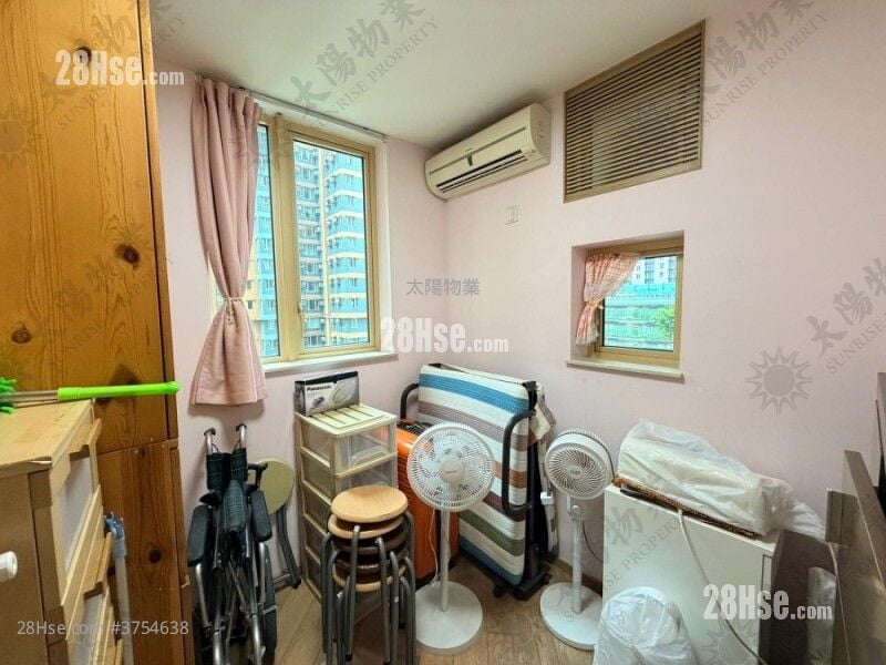 Harbour Place Sell 2 Bedrooms 481 ft²