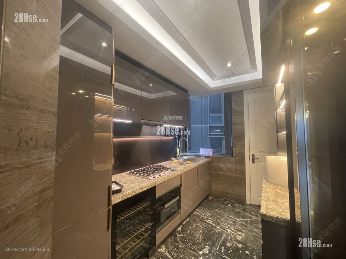 高尔夫御苑 租盘 4 房 , 2 浴室 1,314 平方尺