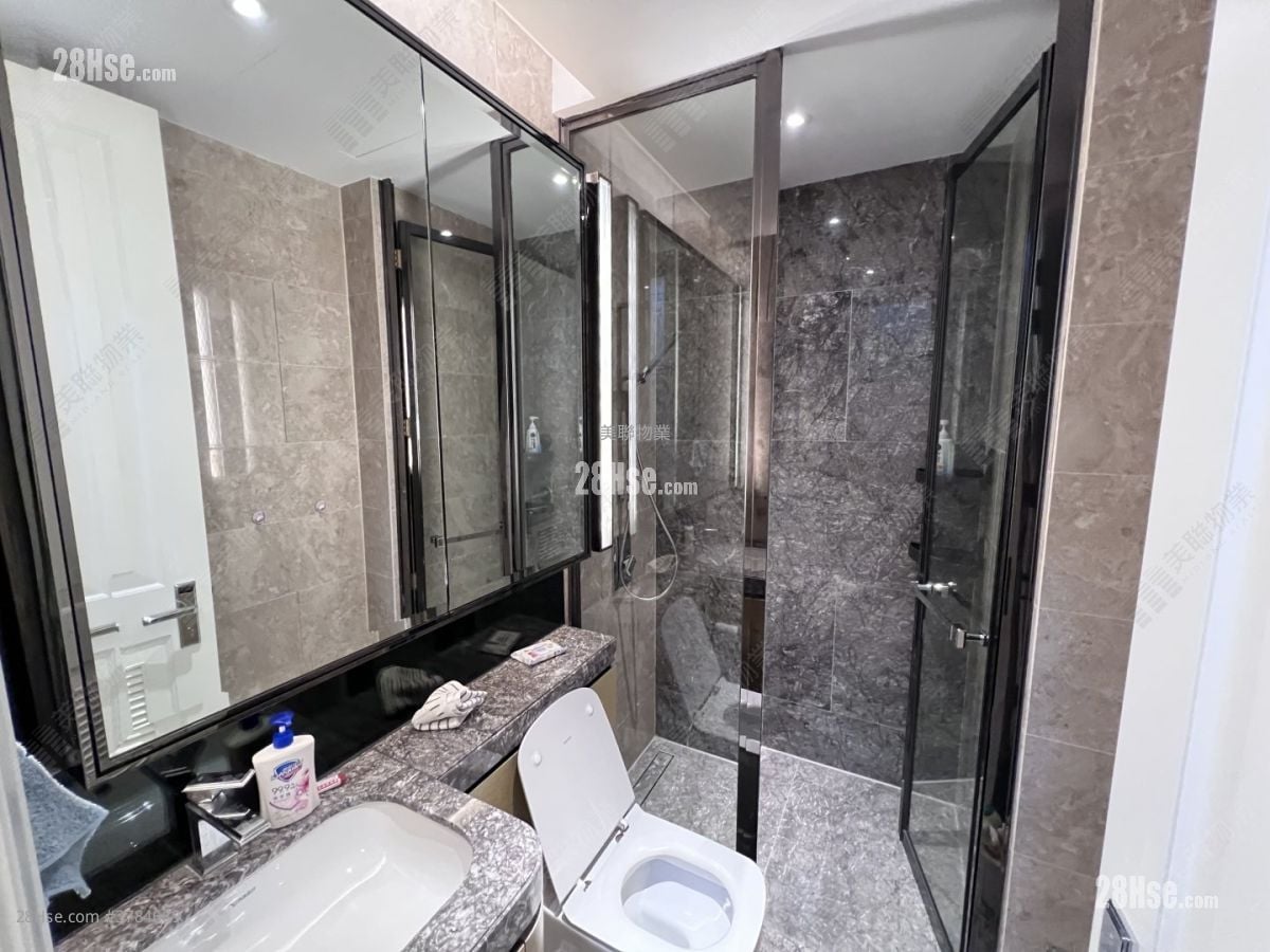 高尔夫御苑 租盘 4 房 , 2 浴室 1,314 平方尺