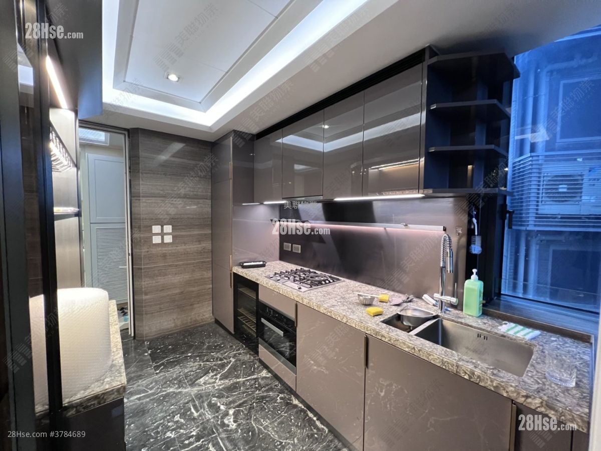 高尔夫御苑 租盘 4 房 , 2 浴室 1,314 平方尺