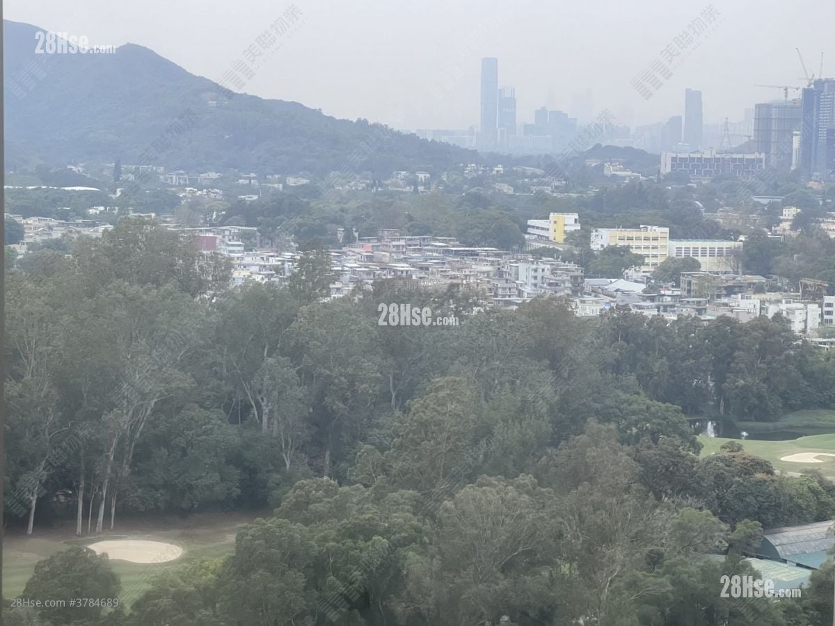 高尔夫御苑 租盘 4 房 , 2 浴室 1,314 平方尺