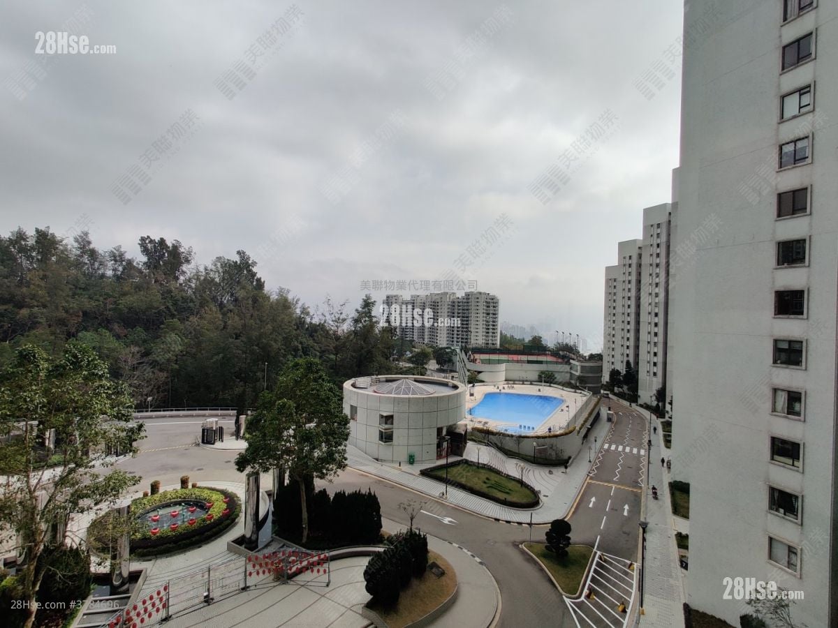 华景山庄 售盘 3 房 , 2 浴室 1,031 平方尺