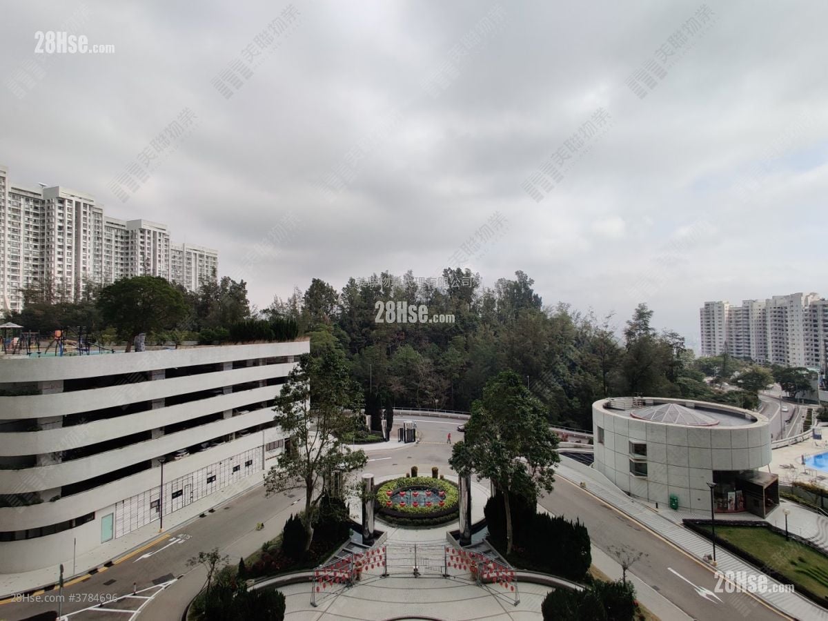 华景山庄 售盘 3 房 , 2 浴室 1,031 平方尺