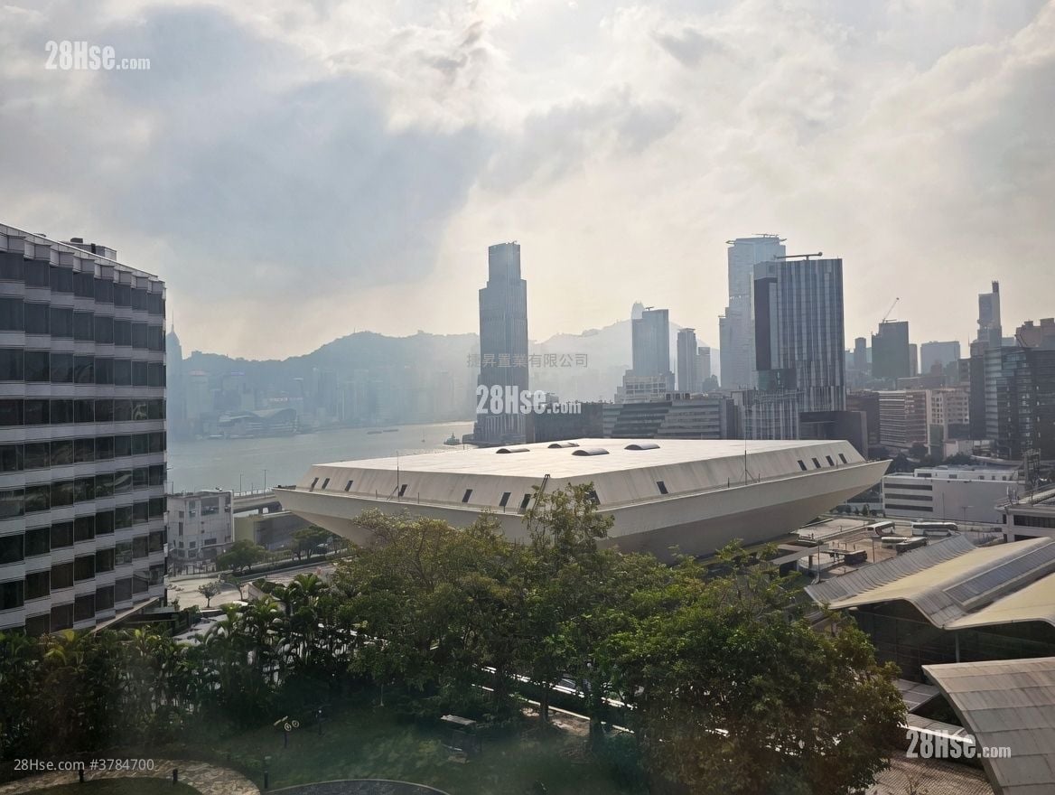 The Metropolis Residence Sell 2 Bedrooms , 1 Bathroom 473 ft²