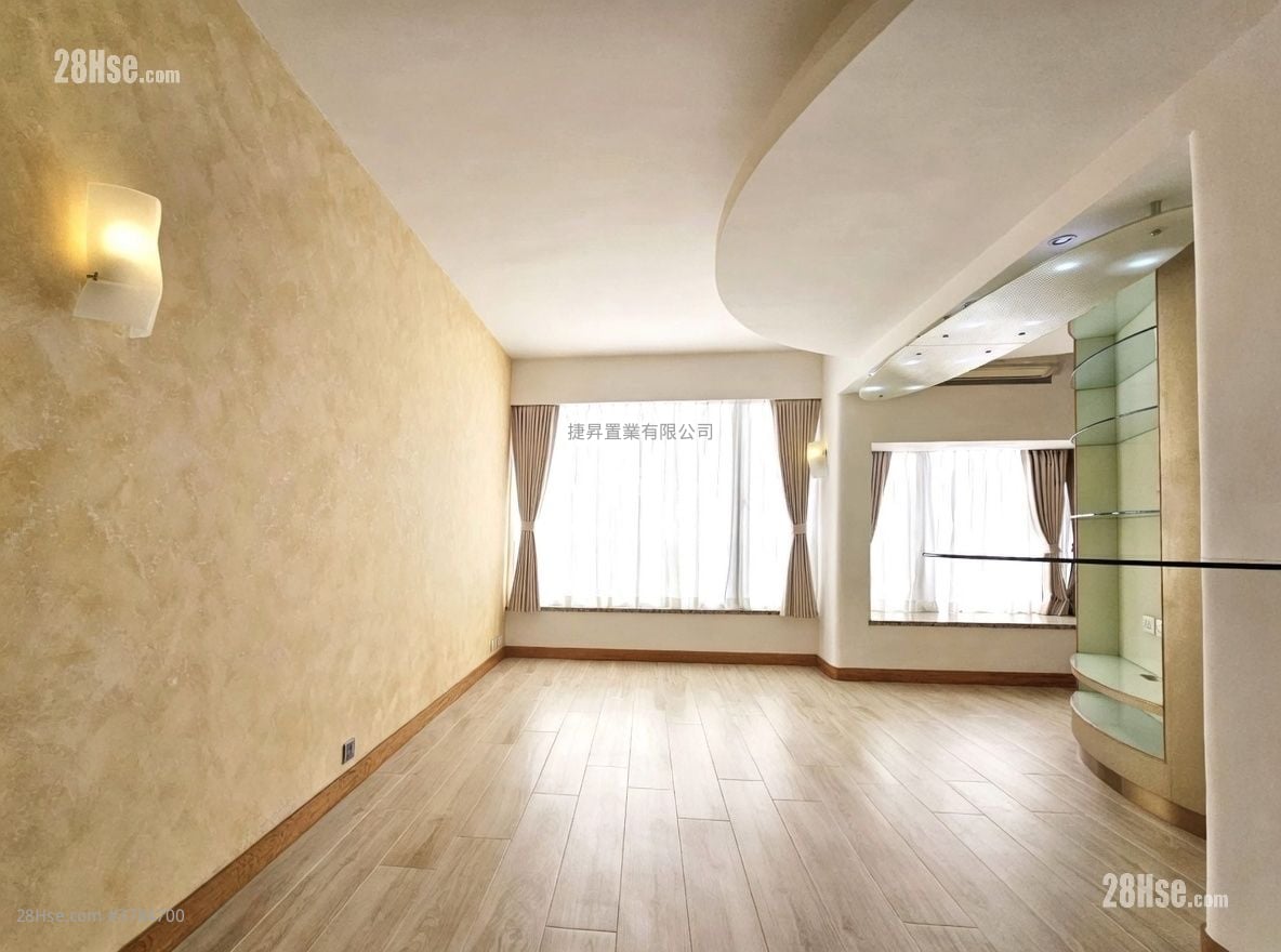 The Metropolis Residence Sell 2 Bedrooms , 1 Bathroom 473 ft²