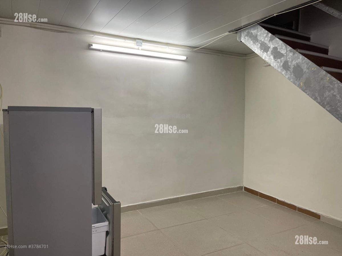 村屋 租盘 1 房 , 1 浴室 380 平方尺