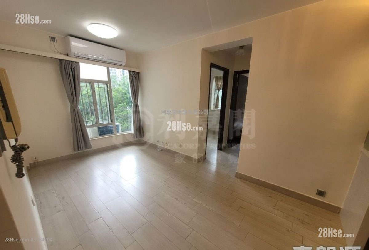 Nan Fung Sun Chuen Sell 2 Bedrooms , 1 Bathroom 391 ft²