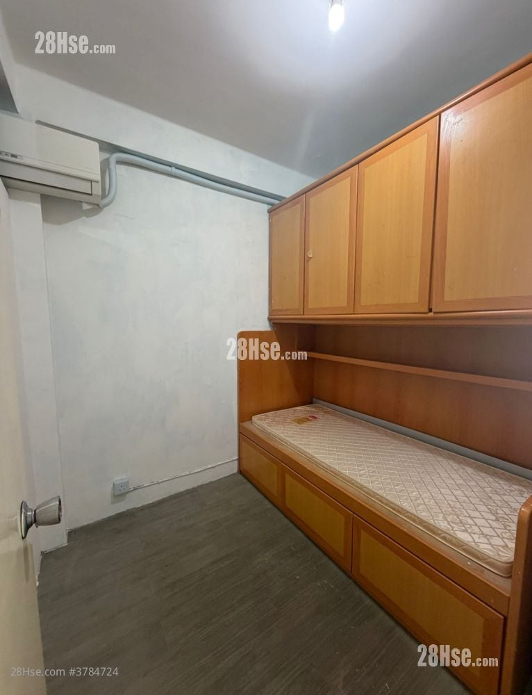 落路下村 租盘 2 房 , 1 浴室 400 平方尺