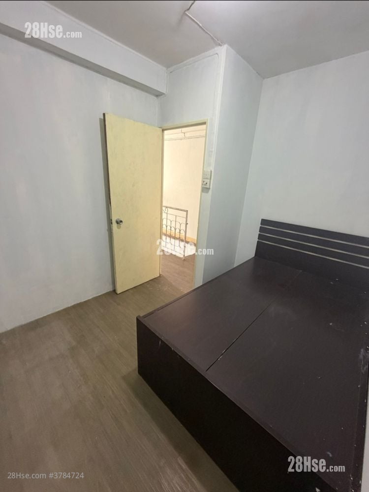 落路下村 租盘 2 房 , 1 浴室 400 平方尺