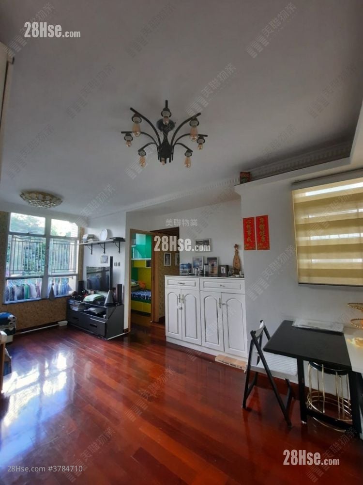 Lei On Court Sell 3 Bedrooms 650 ft²