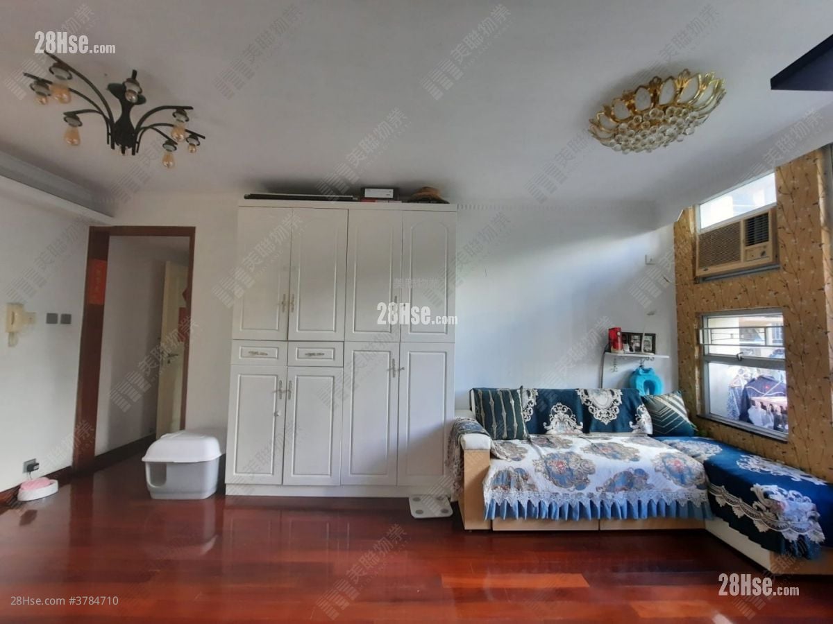 Lei On Court Sell 3 Bedrooms 650 ft²