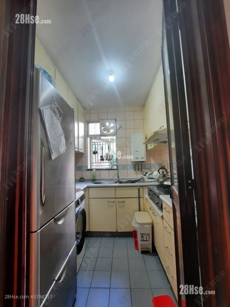 Lei On Court Sell 3 Bedrooms 650 ft²