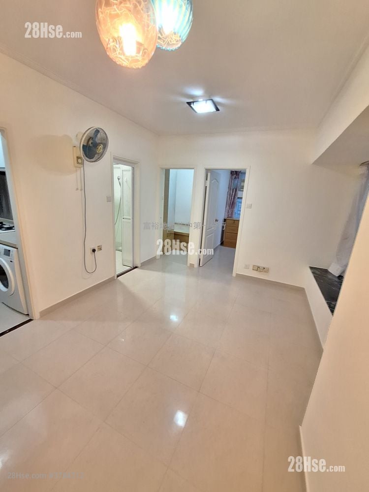 Tsuen King Garden Sell 2 Bedrooms 380 ft²