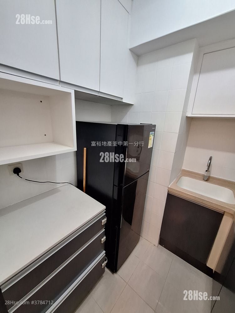 Tsuen King Garden Sell 2 Bedrooms 380 ft²