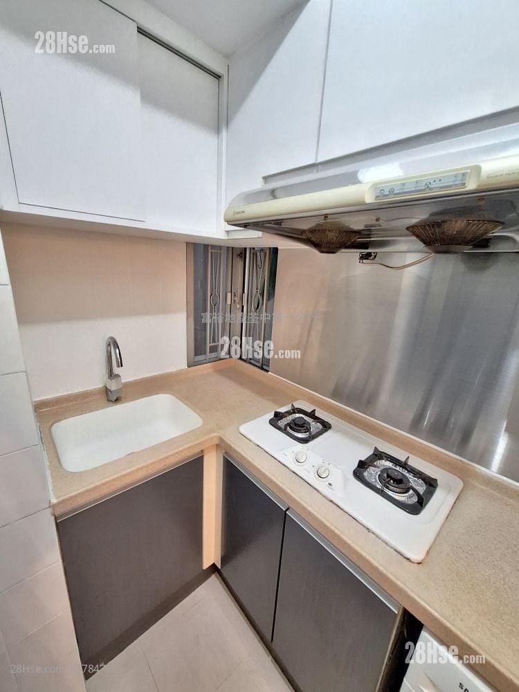 Tsuen King Garden Sell 2 Bedrooms 380 ft²