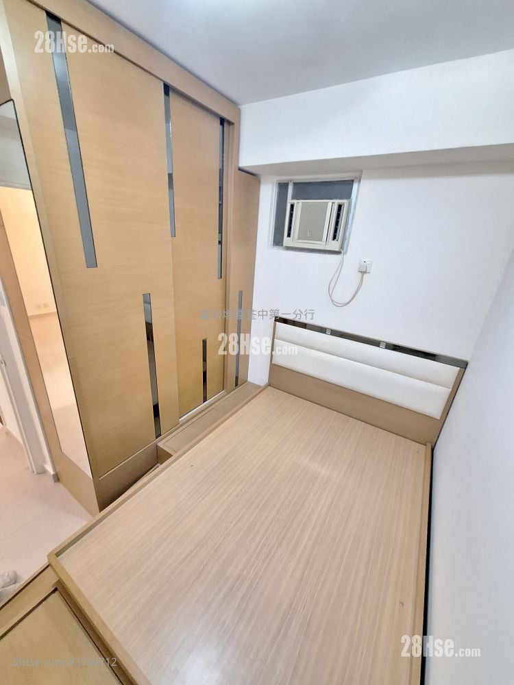 Tsuen King Garden Sell 2 Bedrooms 380 ft²