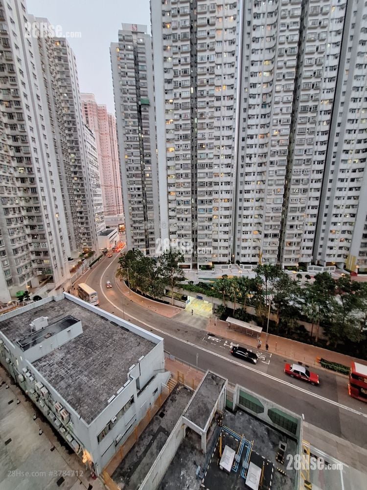 Tsuen King Garden Sell 2 Bedrooms 380 ft²