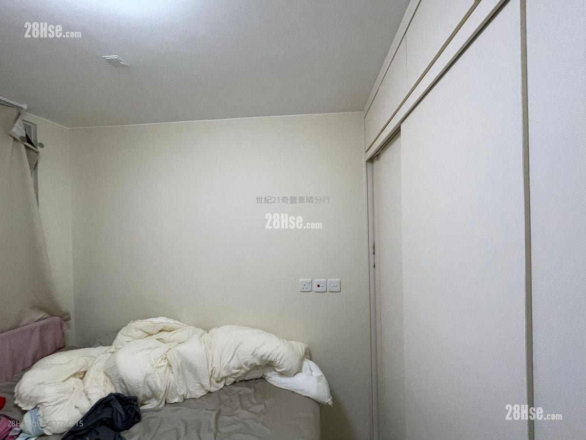 Kwun Hei Court Sell 1 Bathroom 426 ft²