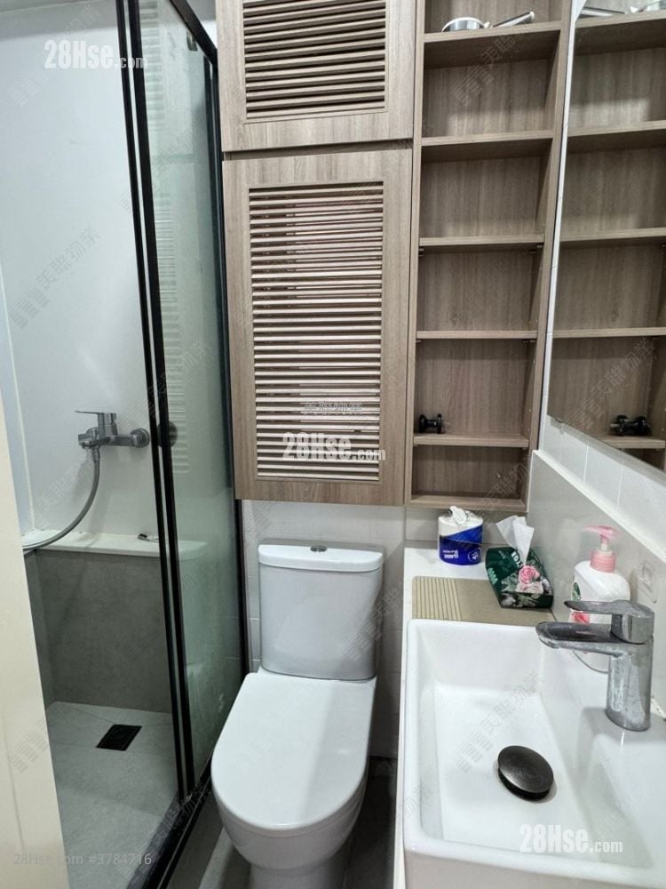 Lai Bo Building Sell 2 Bedrooms 239 ft²